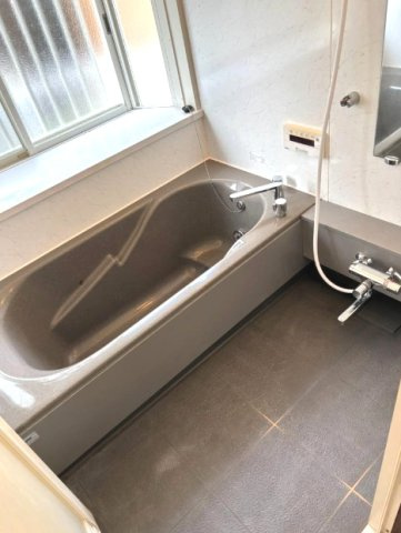 富里市根木名　中古戸建の浴室|内装リフォーム令和8年7月 ４LDK　リビング約16帖 富里市立根木名小学校徒歩約10分 本下水