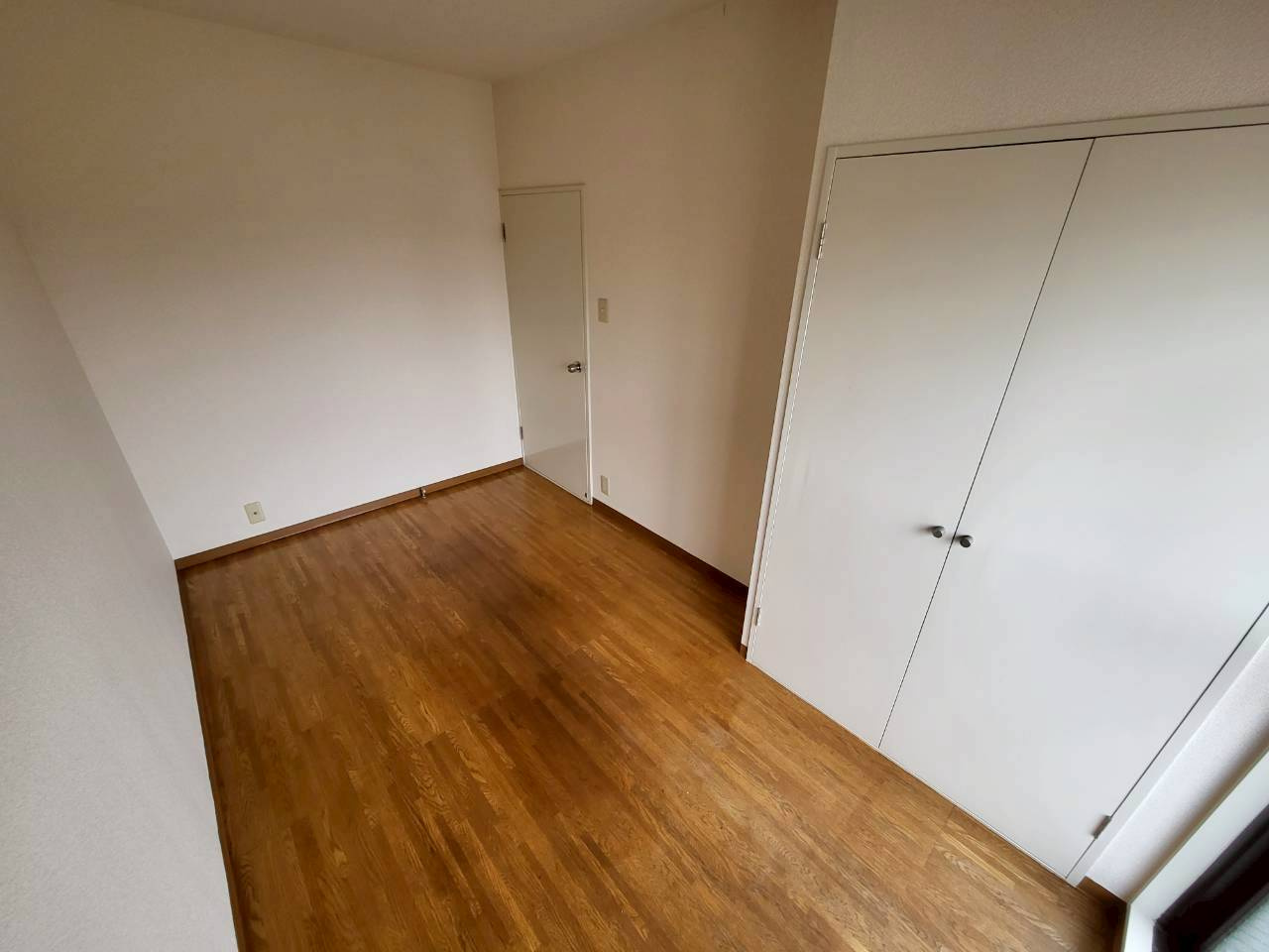【寝室】
