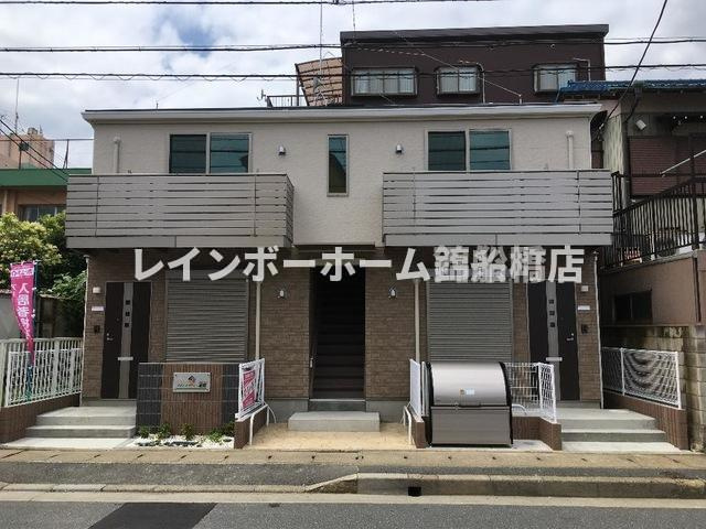 メゾンドラフィネ塩焼のエントランス