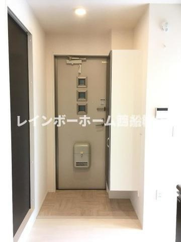 メゾンドラフィネ塩焼の玄関