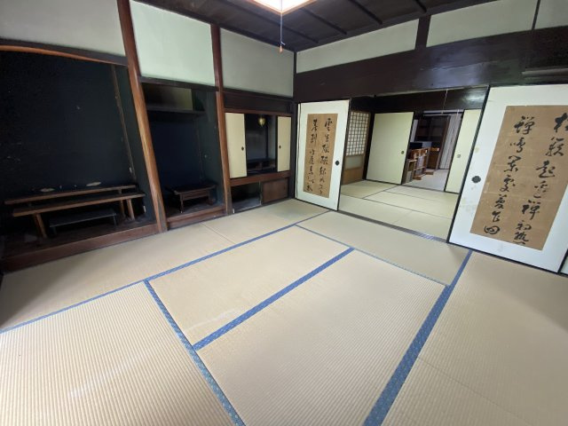 丹波市山南町大河の中古一戸建の和室|8帖