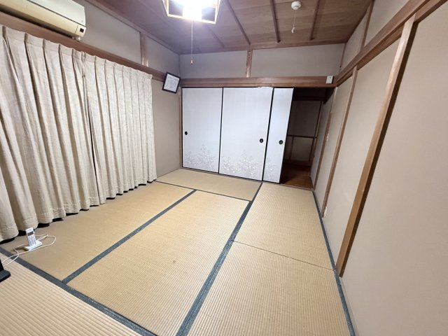丹波市山南町大河の中古一戸建の和室|離れ6帖