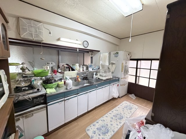 丹波市山南町大河の中古一戸建のキッチン