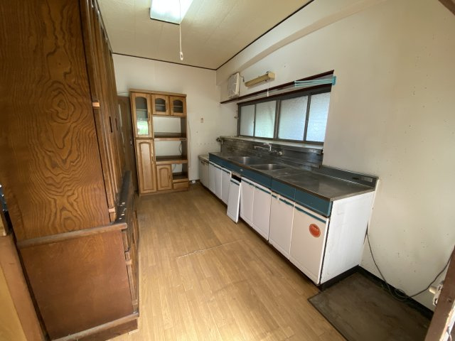 丹波市山南町大河の中古一戸建のキッチン