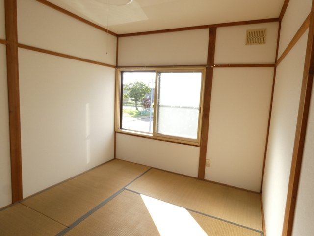 ハイツ阿部の和室