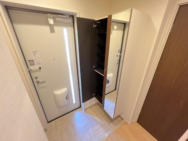 コスモスの玄関|玄関