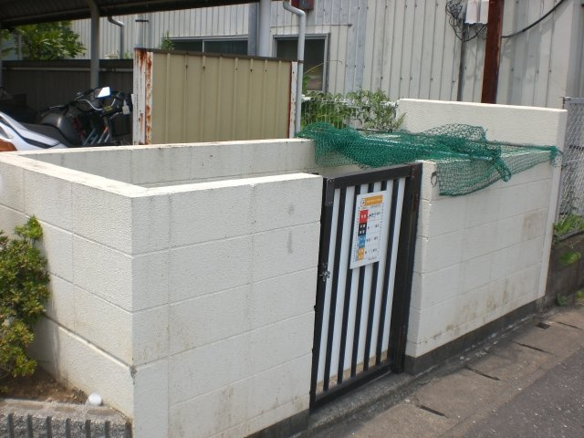フルネスライズハチケンのその他共用部分|ゴミステーションも敷地内に
