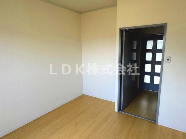 【子供部屋】 | 売主/薬円台グリーンハイツ1棟 | 洋室6.7帖
