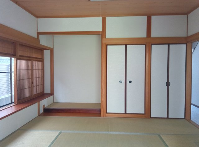 松ノ内町貸家の和室