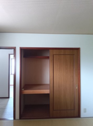 松ノ内町貸家の収納