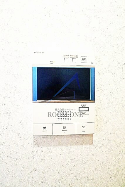 ルーブル南砂町のセキュリティ|モニター付きインターホンです。
