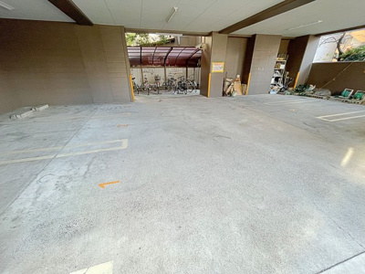 【駐車場】 | レジデンスフクザワⅡ【名古屋市賃貸・宅配ボックス】