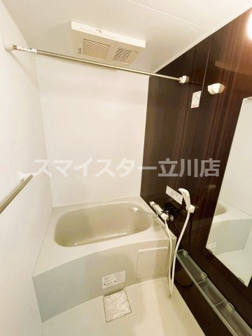 クロストラーダ国立の浴室