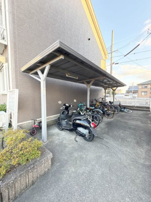 【駐車場】 | ブリッサユウⅡ