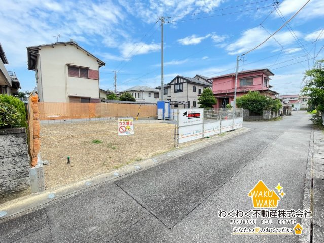 藤枝市泉町の前面道路含む現地写真