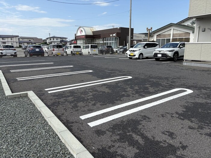 バレンタインハウス温泉町の駐車場|駐車場