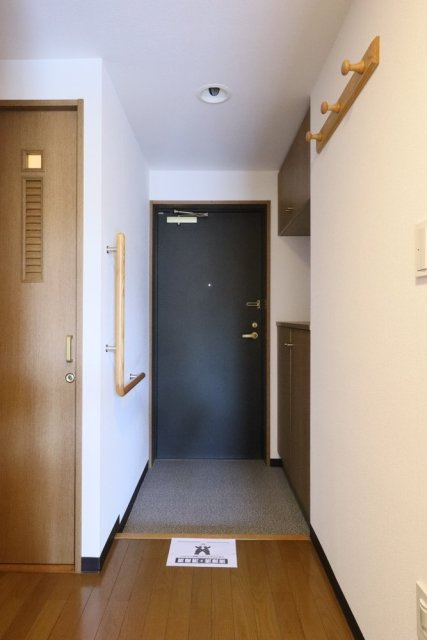 ヴィスタガーデン東小金井の玄関|収納もある玄関です