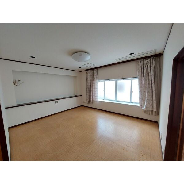 御供町戸建の玄関