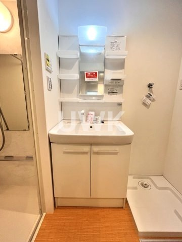 Private Residence（プライベートレジデンス）山科御陵の独立洗面台