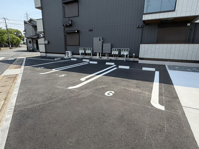 GRAMM竹田 B棟の駐車場