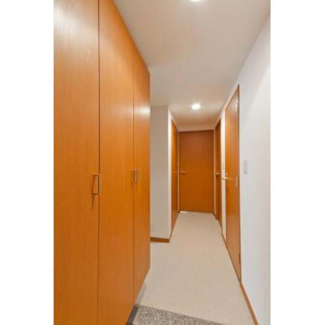 フェアステージ広尾の玄関|※写真は同タイプ住戸です。