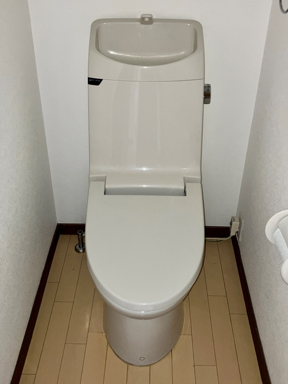 石神井町戸建のトイレ|落ち着いたトイレです