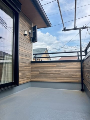 早宮戸建のバルコニー|暖かな日差しのふりそそぐバルコニー