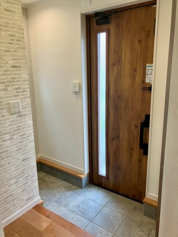早宮戸建の玄関|きれいな玄関です