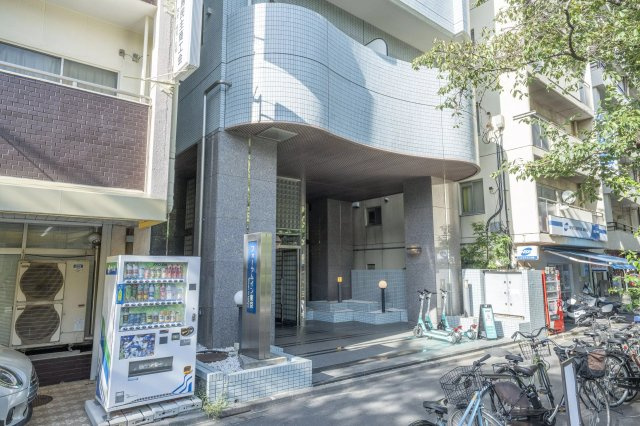 AP560 フォーラムイン・東京 812の外観|



