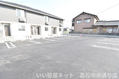 【駐車場】 | ナーブ観音寺 | 駐車場