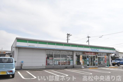 【周辺】 | ナーブ観音寺 | ファミリーマート観音寺中田井店
