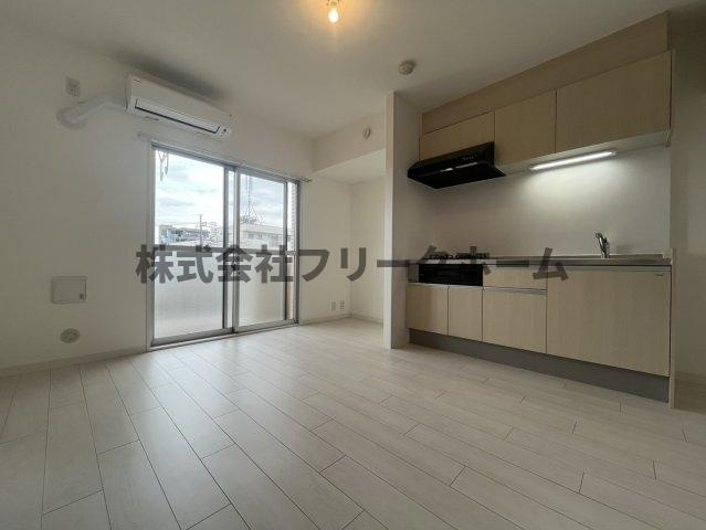 小金井市中町２丁目の賃貸マンションの居間・リビング