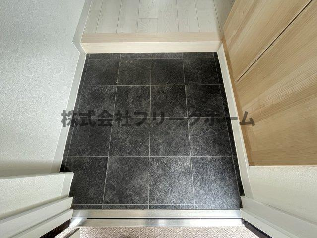 小金井市中町２丁目の賃貸マンションの玄関