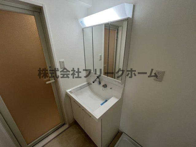小金井市中町２丁目の賃貸マンションの洗面所