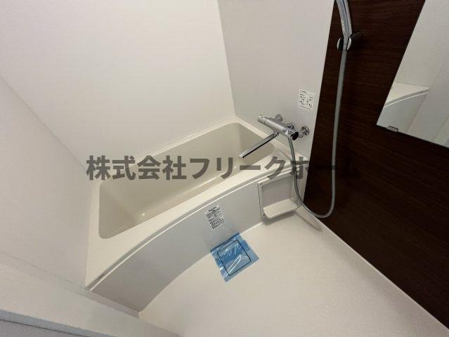 小金井市中町２丁目の賃貸マンションの浴室