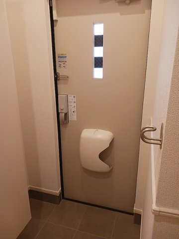 サン番館の玄関|ゆったりとした玄関です