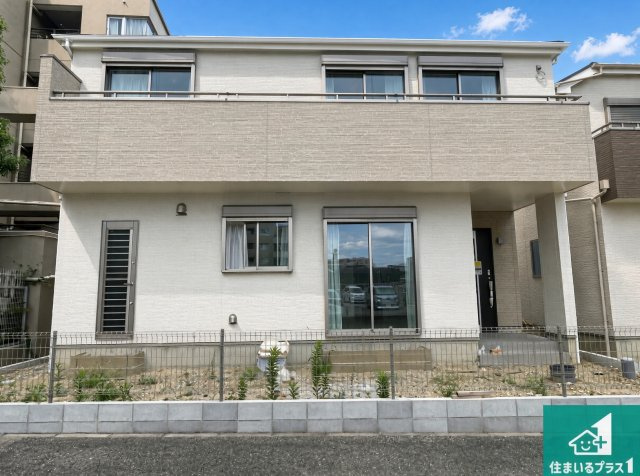 尼崎市西昆陽　新築一戸建ての外観|お客様に長く安心して住んでいだだける事にこだわった家づくり！住んでからのアフターサービスにもしっかりと取り組んでいます！