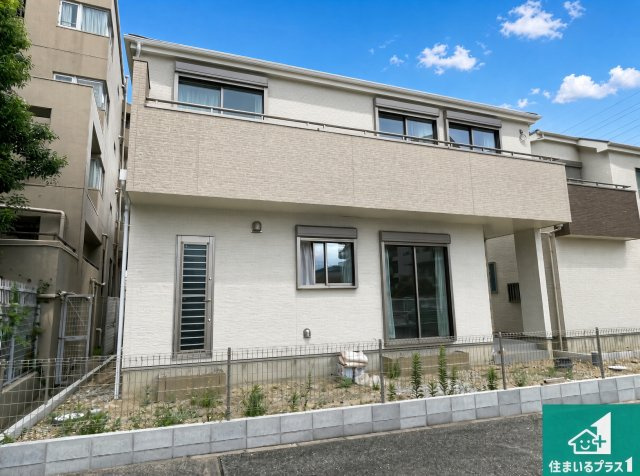 尼崎市西昆陽　新築一戸建ての外観|安心の10年保証！外観を美しく保ち、雨水で汚れを落とします！気になることがありましたら、お気軽にお問い合わせください！