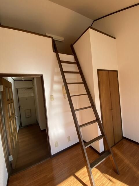 さくらハイツ１号館の寝室