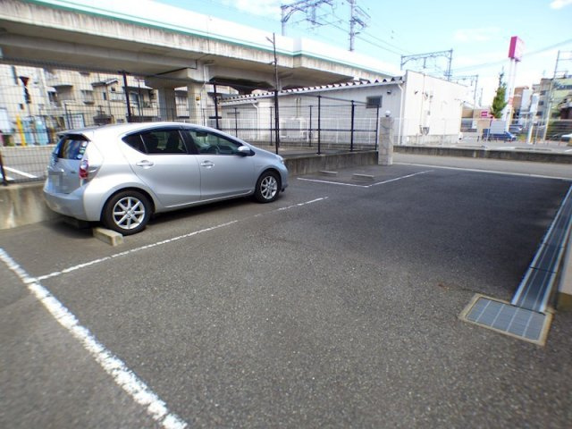【駐車場】メゾンドリベルテ