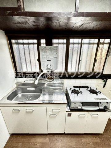 大庭町1丁目テラスハウスのキッチン