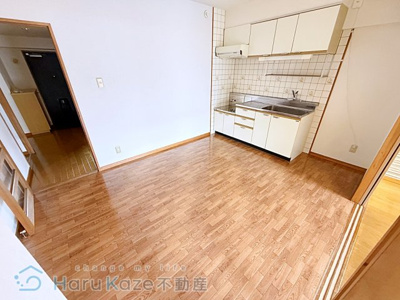 【居間・リビング】 | エミールⅡ【名古屋市賃貸・RC造】