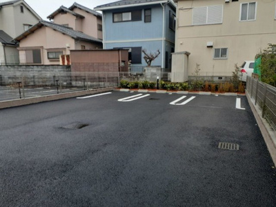 【駐車場】 | メゾン　ド　アッシュ | カースペースがあります
