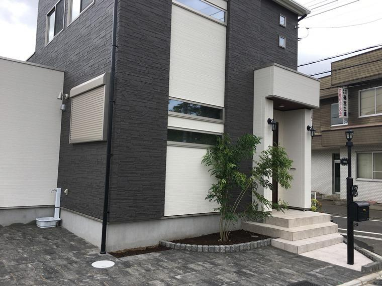 南沢戸建のエントランス|毎日通るエントランスはこのようになっています