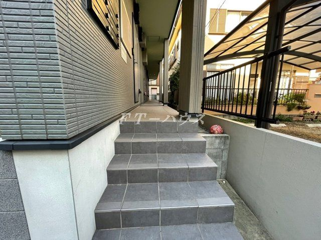 THE　HOUSE　船橋前原(ザ　ハウス　フナバシマエハラ)のロビー