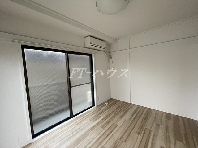 ラレーブ津田沼の居間・リビング