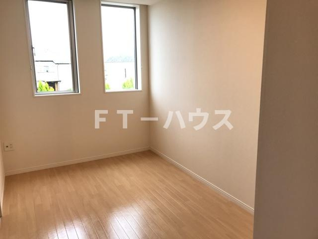 ノアールの洋室|洋室