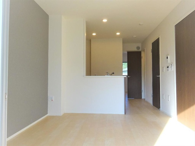 仮）つくばみらい市小絹新築アパートの居間・リビング