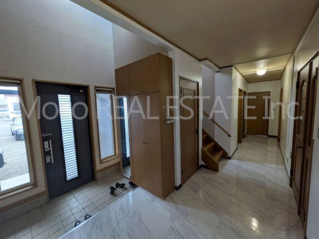 【玄関】 | 北見市西三輪中古住宅
