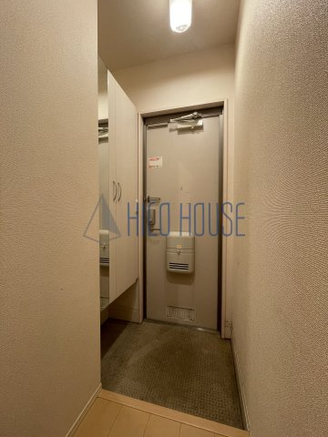 バレーヌBの玄関